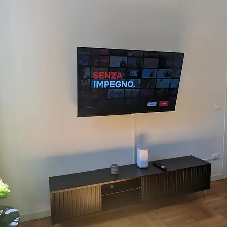 With Free Parking 15 Minutes Walk From Arena Appartement Verona